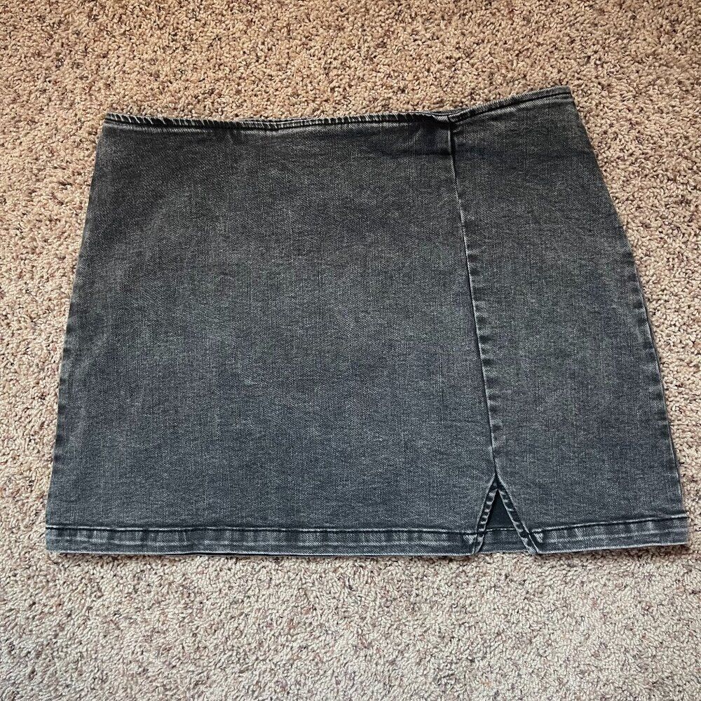 Wild Fable Black Denim Mini Skirt Size 16 High Rise Stretch Jean Skirt Slit